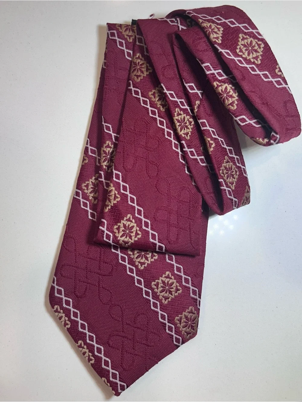 Vintage Wembley Wemlon Burgundy Gold Geometric Wide Necktie